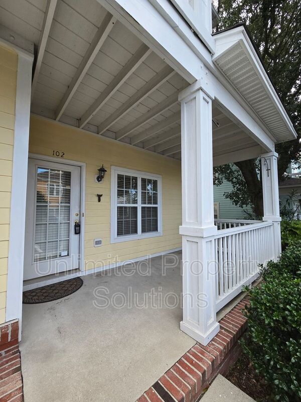 Trolley Path - Minutes to Downtown WILM, Novant Medical Center, Independence Mall & More! property image