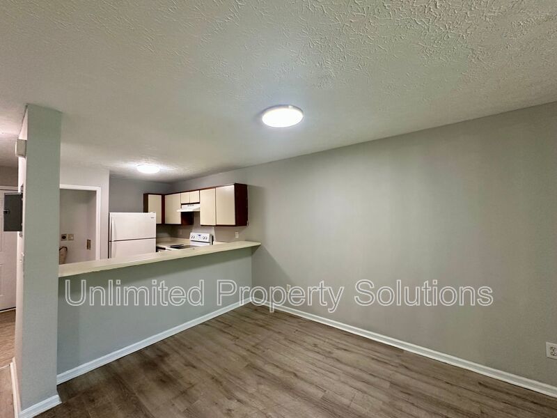 Condo Available - Minutes to Downtown Wilmington! **FREE APPLICATION FEE** property image