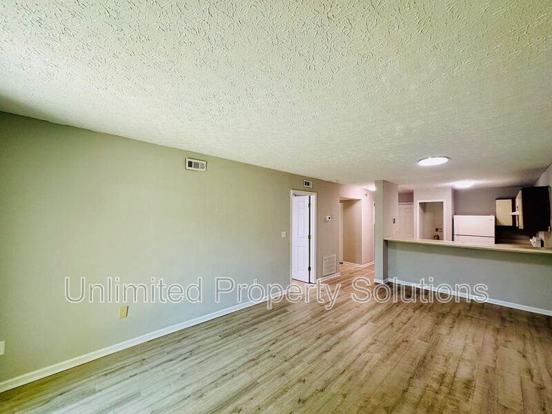 Condo Available - Minutes to Downtown Wilmington! **FREE APPLICATION FEE** property image