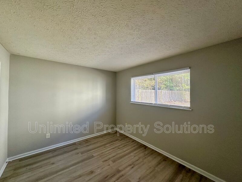 Condo Available - Minutes to Downtown Wilmington! **FREE APPLICATION FEE** property image