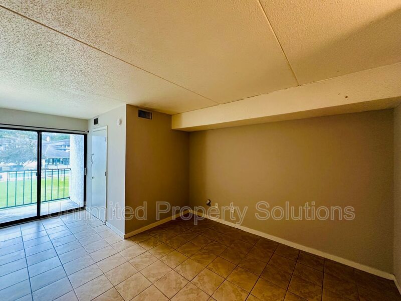 CAMPUS EDGE - Student housing within walking distance to UNCW! property image