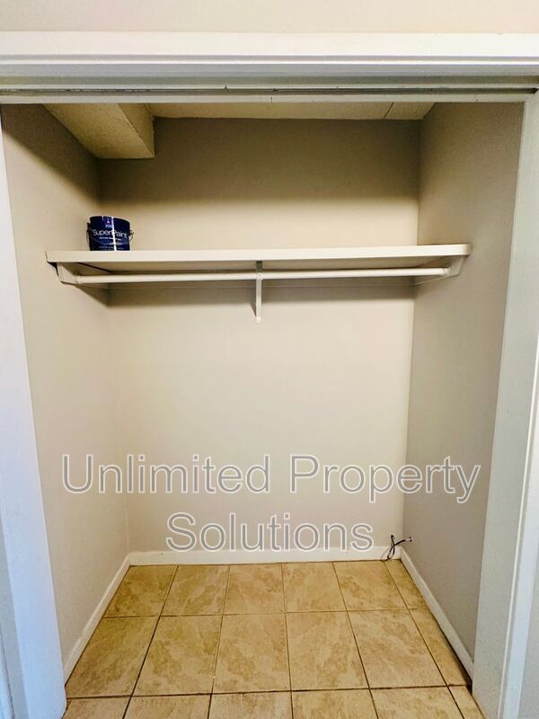 CAMPUS EDGE - Student housing within walking distance to UNCW! property image