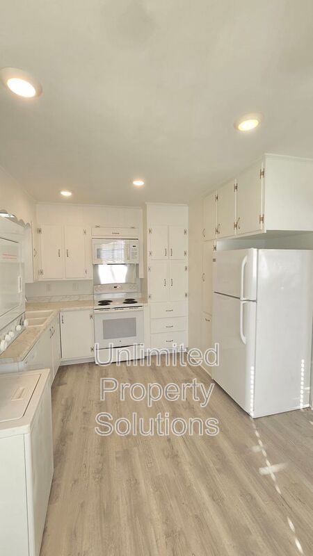 WRIGHTSVILLE AVENUE - 4 Bedroom - Minutes to Novant Health Cape Fear Hospital! property image