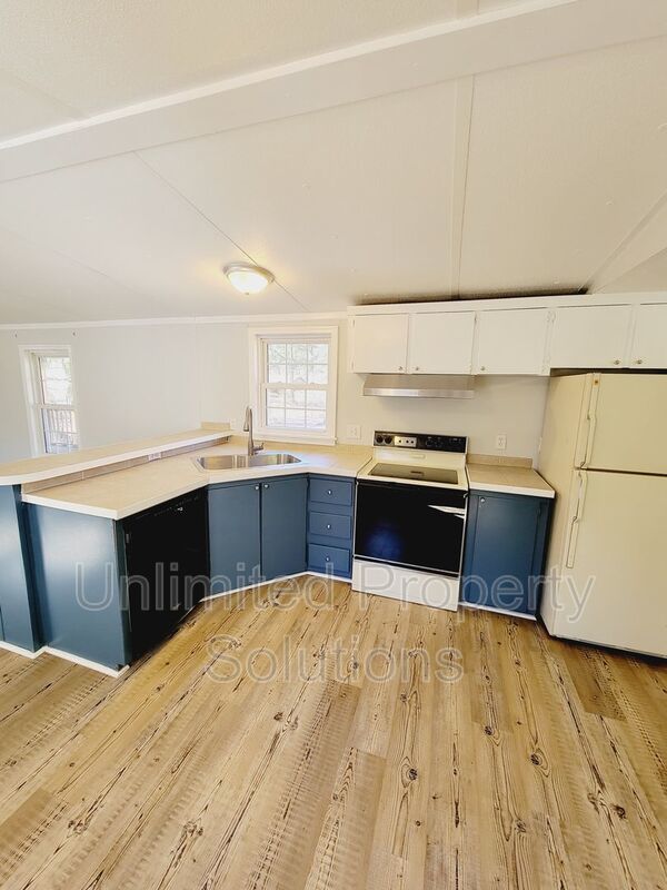 LELAND - Hickory Hollow - 2 Bedroom Mobile Home property image