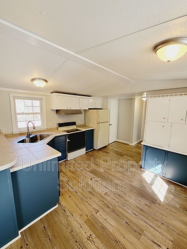 LELAND - Hickory Hollow - 2 Bedroom Mobile Home property image