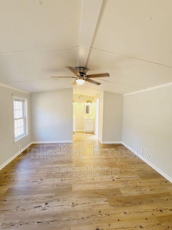 LELAND - Hickory Hollow - 2 Bedroom Mobile Home property image