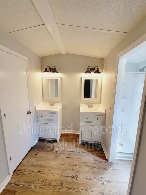 LELAND - Hickory Hollow - 2 Bedroom Mobile Home property image