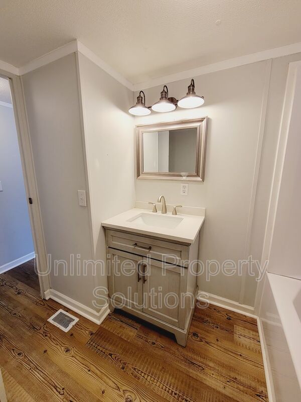 LELAND - Hickory Hollow - 2 Bedroom Mobile Home property image