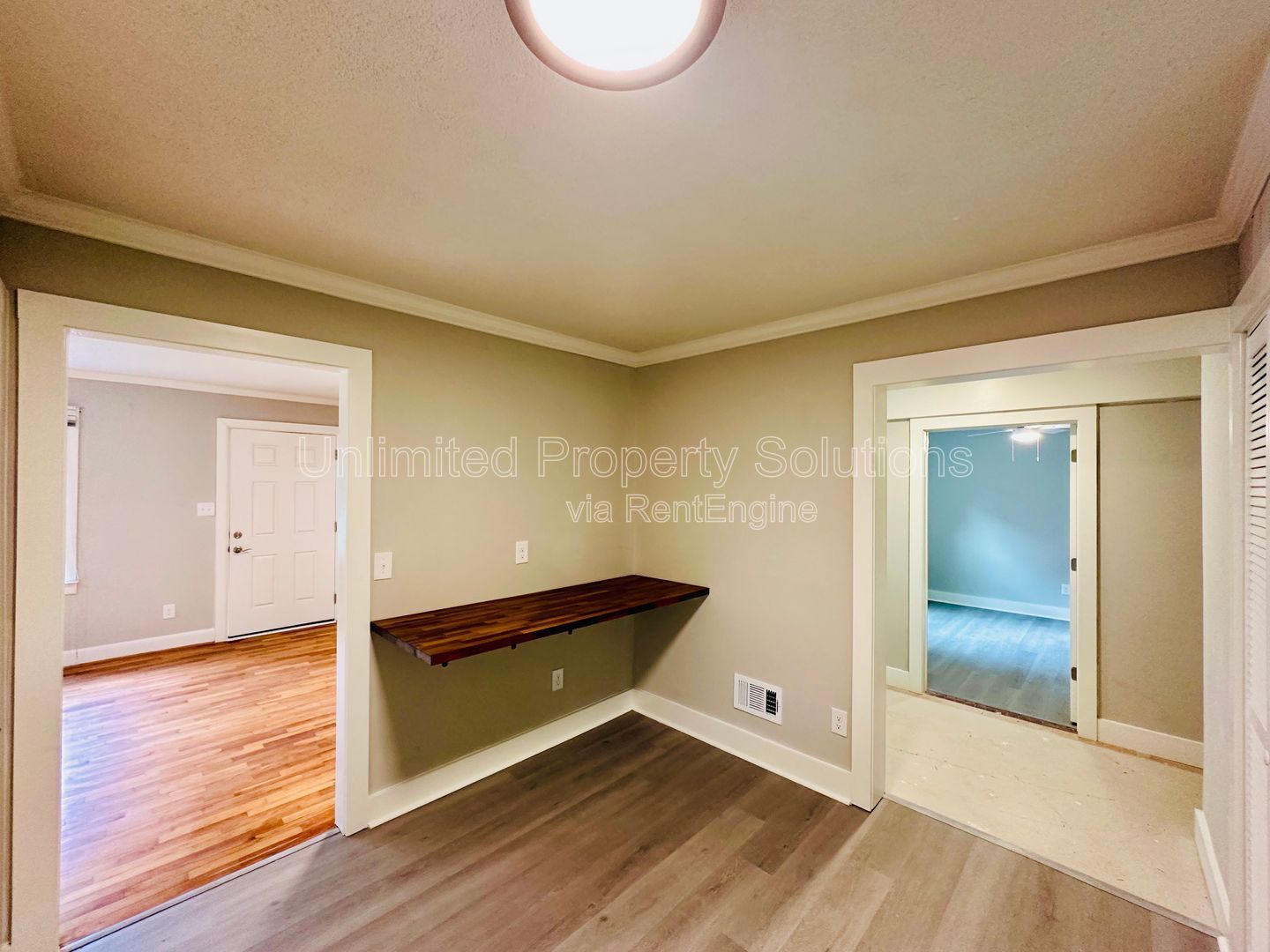 HINTON AVENUE - 4 Bedroom - Perfect for UNCW/Students Welcome & minutes to Wrightsville Beach! property image