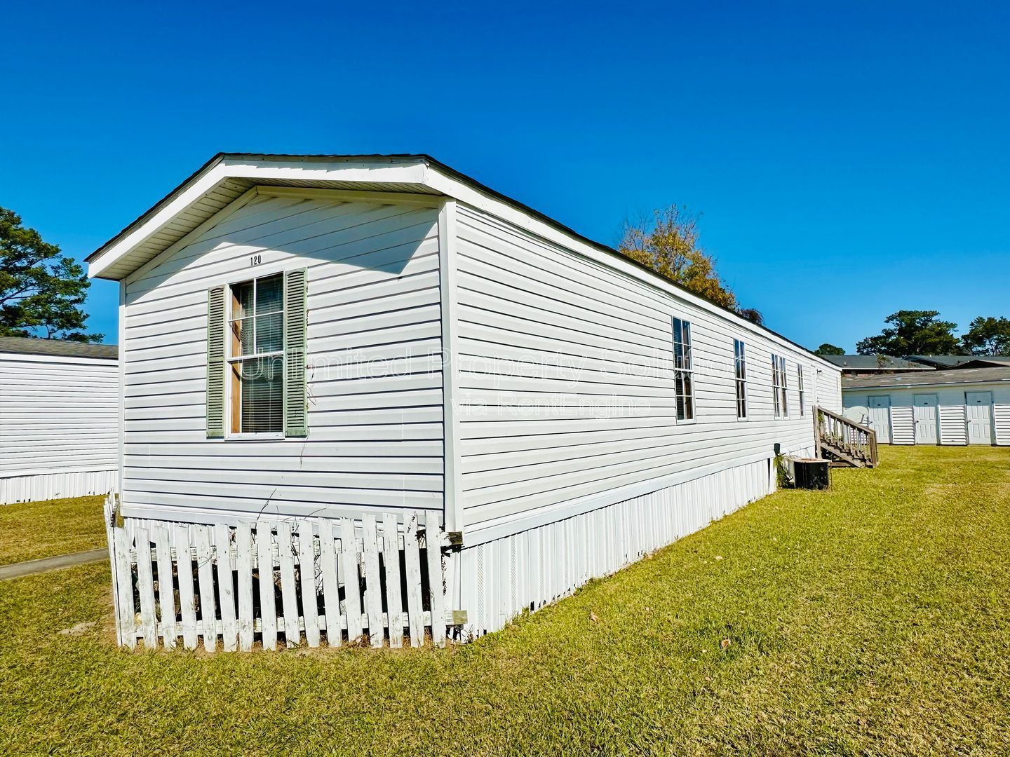 JACKSONVILLE - 3 Bedroom Mobile Home - conveniently located to Camp Lejeune! property image