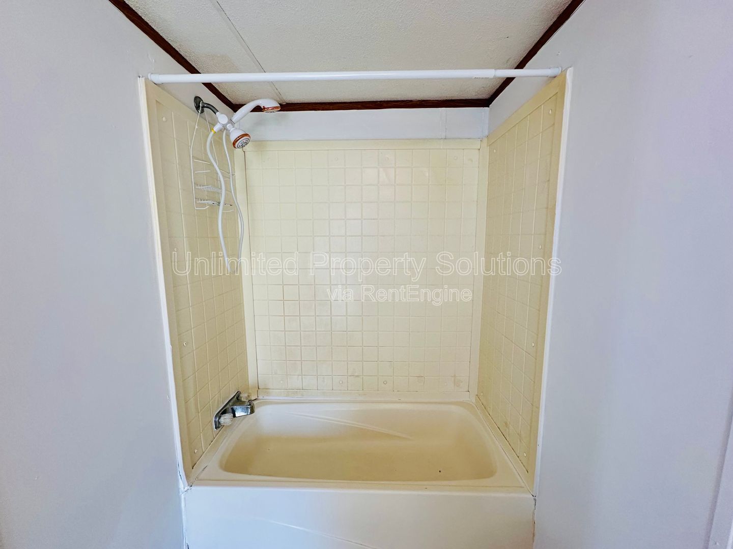 JACKSONVILLE - 3 Bedroom Mobile Home - conveniently located to Camp Lejeune! property image