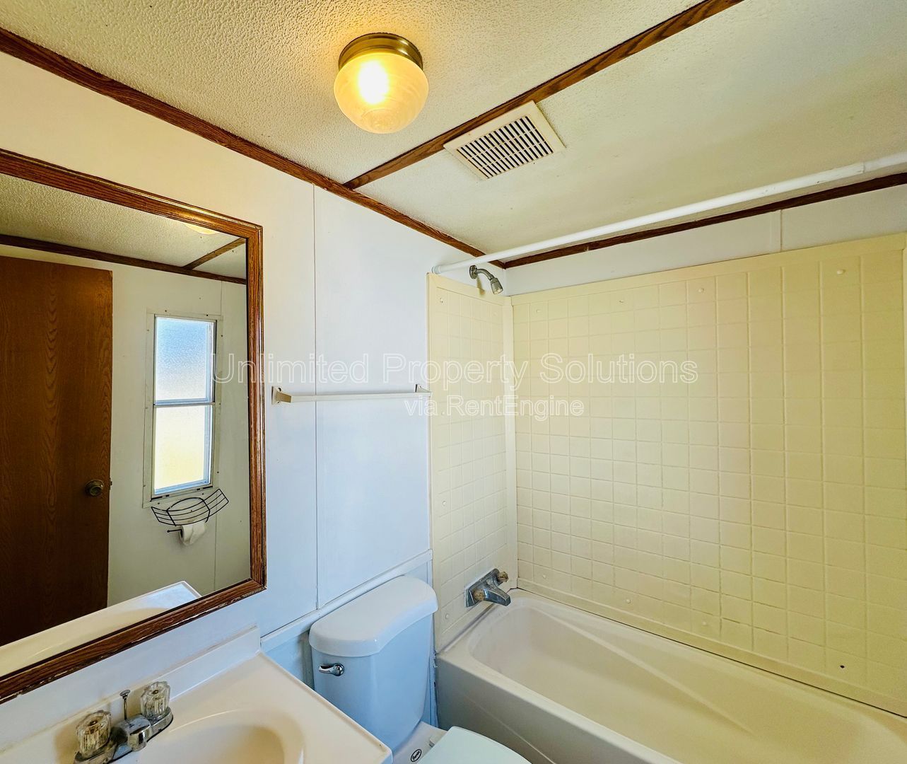 JACKSONVILLE - 3 Bedroom Mobile Home - conveniently located to Camp Lejeune! property image