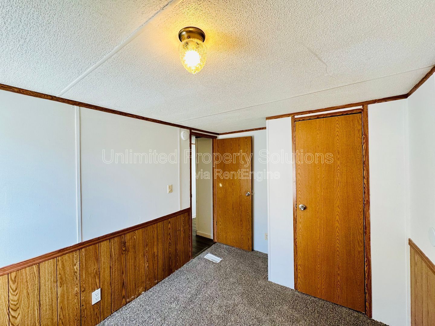 JACKSONVILLE - 3 Bedroom Mobile Home - conveniently located to Camp Lejeune! property image