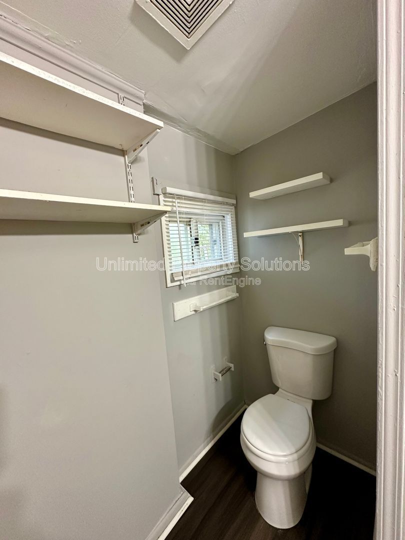 Downtown Wilmington - Bungalow Style - 2BD/1BA property image