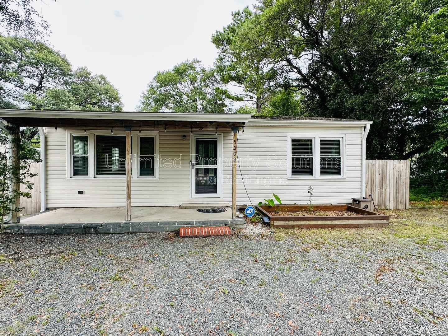 PARK AVENUE - 4 BEDROOM - AVAILABLE APRIL 2026 - Students Welcome! property image