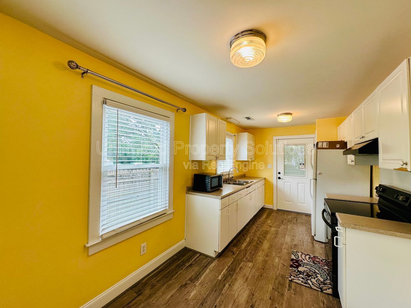 PARK AVENUE - 4 BEDROOM - AVAILABLE APRIL 2026 - Students Welcome! property image