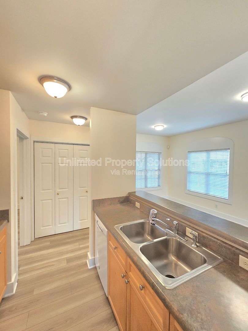 Trolley Path - MOVE IN SPECIAL - $500 OFF FIRST MONTH'S RENT - Minutes to Downtown WILM, Novant Medical Center, Independence Mall & More! property image