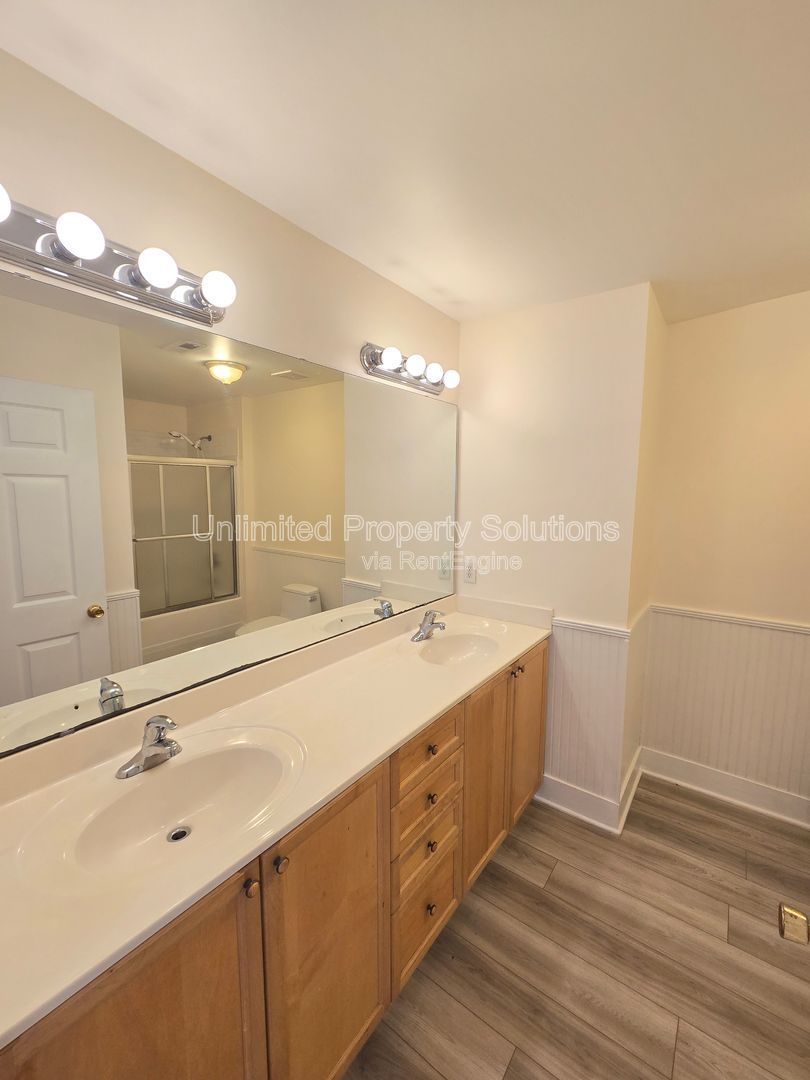 Trolley Path - MOVE IN SPECIAL - $500 OFF FIRST MONTH'S RENT - Minutes to Downtown WILM, Novant Medical Center, Independence Mall & More! property image