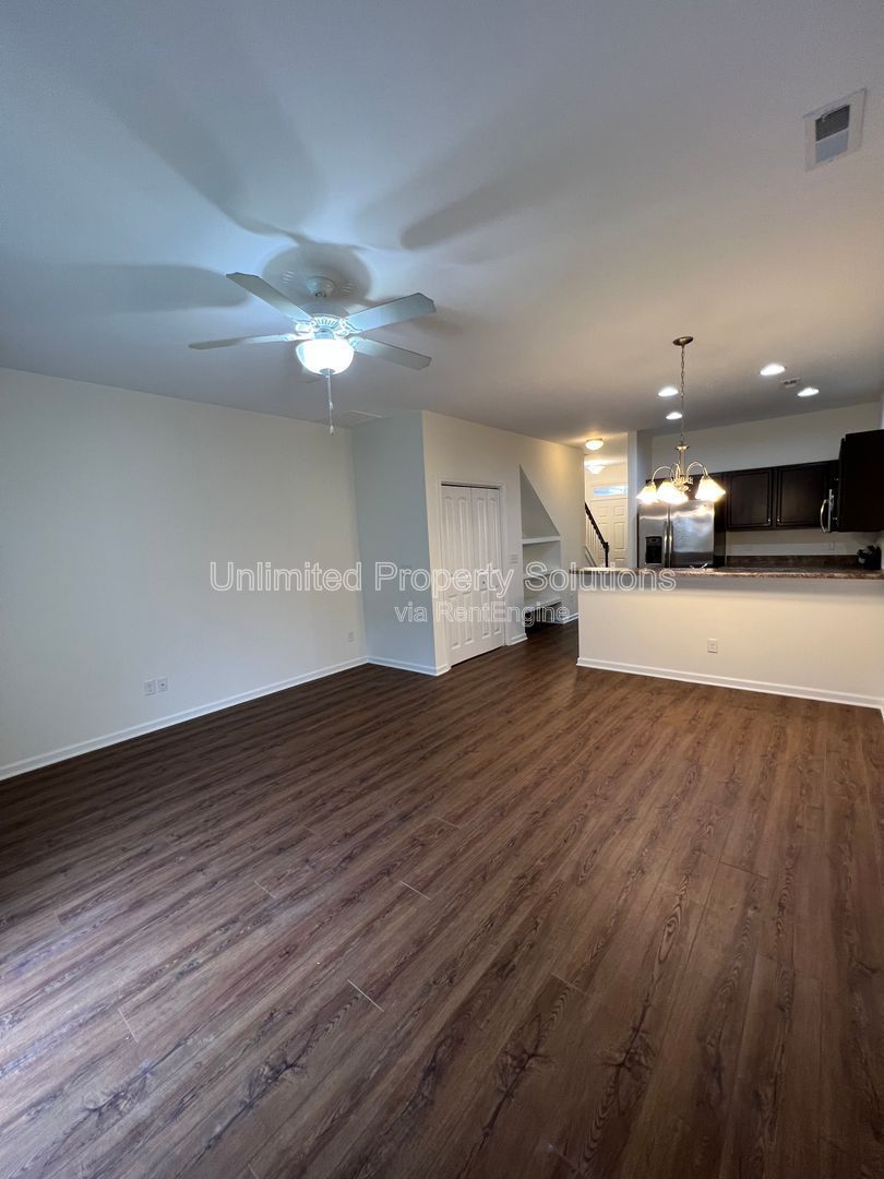 SAYLOR'S WATCH - 3 Bedroom Townhome in Monkey Junction/South Wilmington! property image