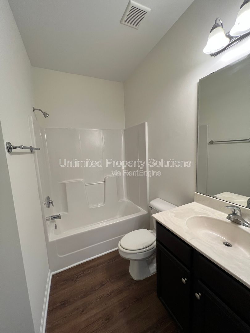 SAYLOR'S WATCH - 3 Bedroom Townhome in Monkey Junction/South Wilmington! property image