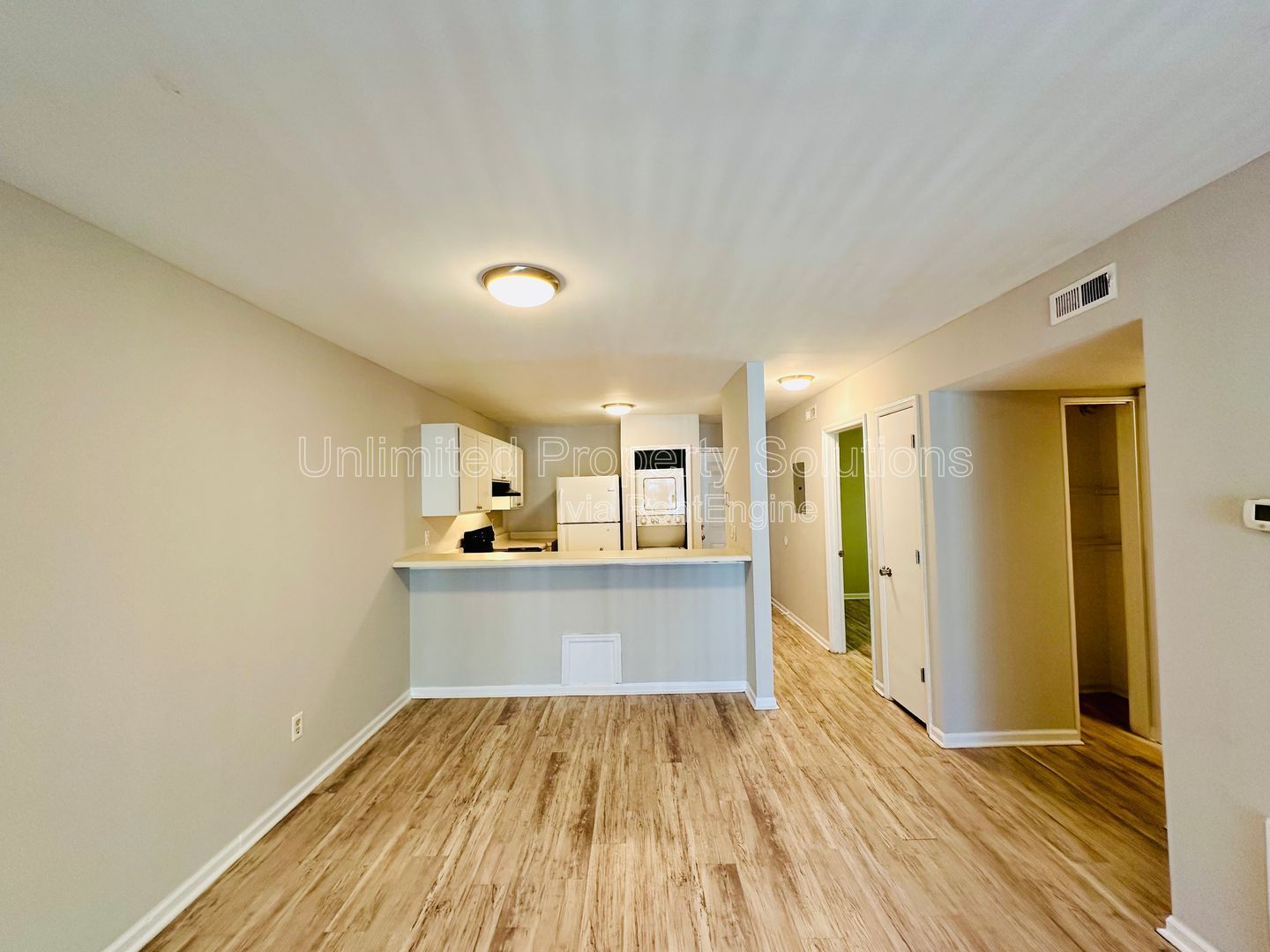 Condo Available - Minutes to Downtown Wilmington! **FREE APPLICATION FEE** property image