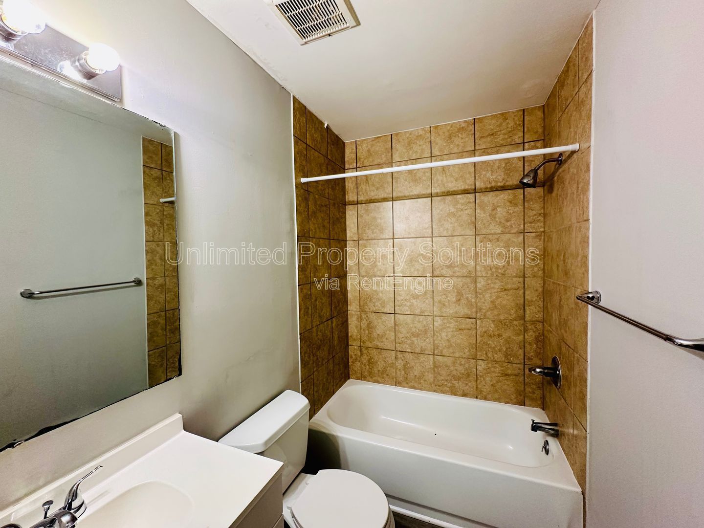 Condo Available - Minutes to Downtown Wilmington! **FREE APPLICATION FEE** property image