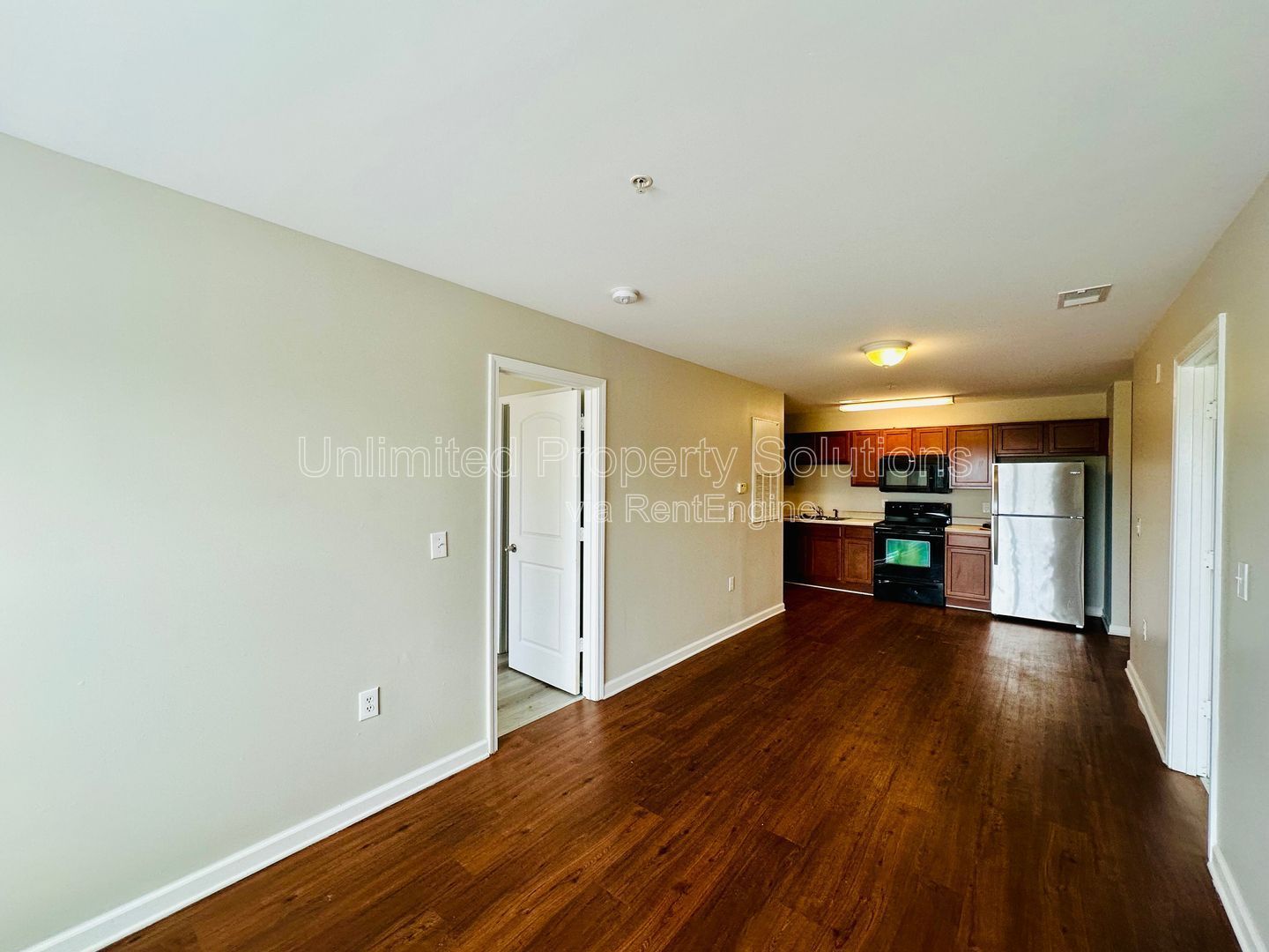 KERR CROSSING! Randall Parkway - minutes to UNCW/on UNCW bus line property image