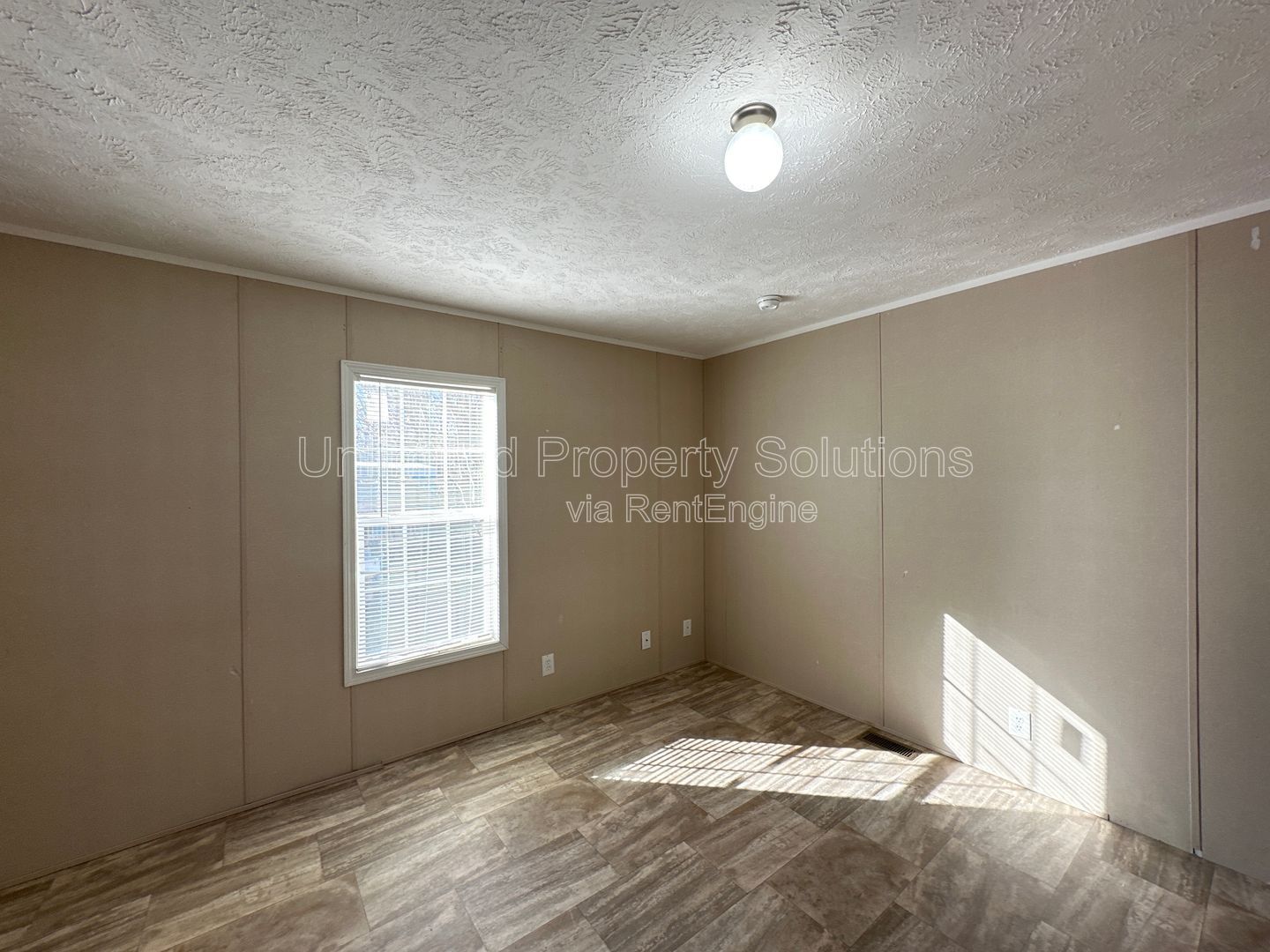 WISTERIA PARK - Navassa/Leland - Three Bedroom/2 Bathroom Mobile Home property image