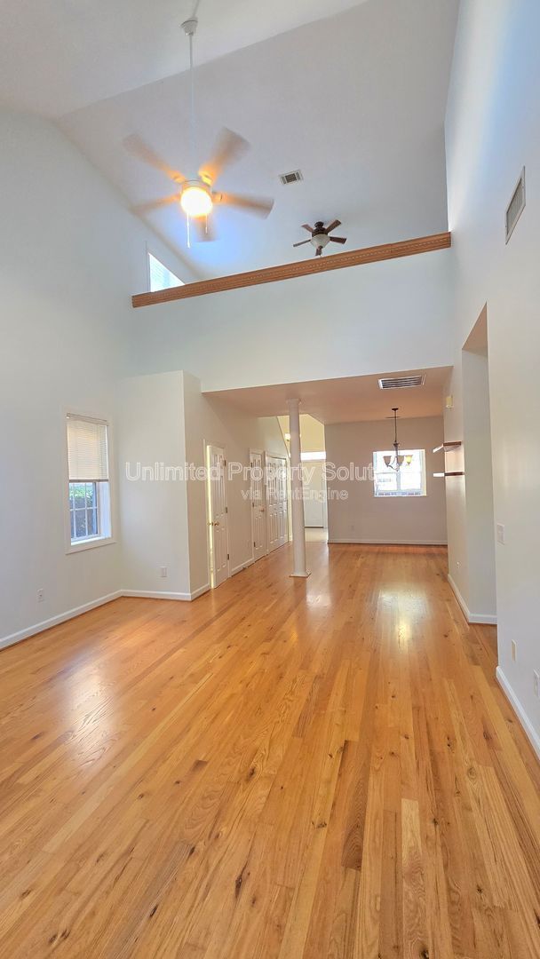 CARLETON PLACE - 2-story Townhome End Unit -  in desirable Carleton Place near UNCW! property image