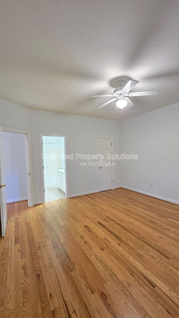 CARLETON PLACE - 2-story Townhome End Unit -  in desirable Carleton Place near UNCW! property image