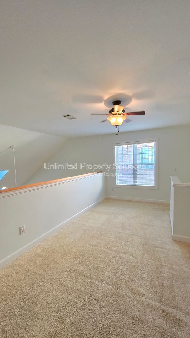 CARLETON PLACE - 2-story Townhome End Unit -  in desirable Carleton Place near UNCW! property image