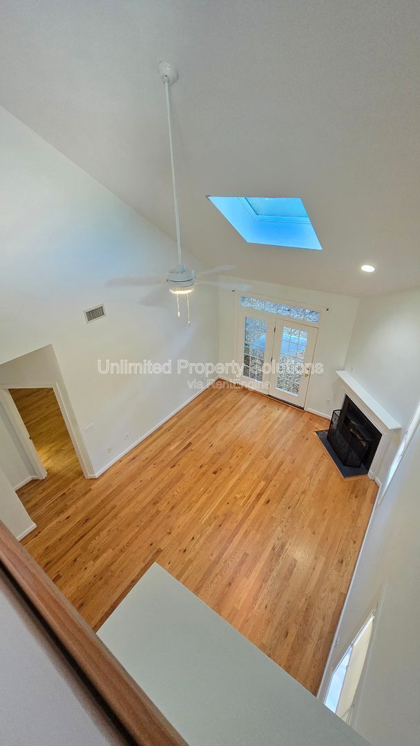 CARLETON PLACE - 2-story Townhome End Unit -  in desirable Carleton Place near UNCW! property image