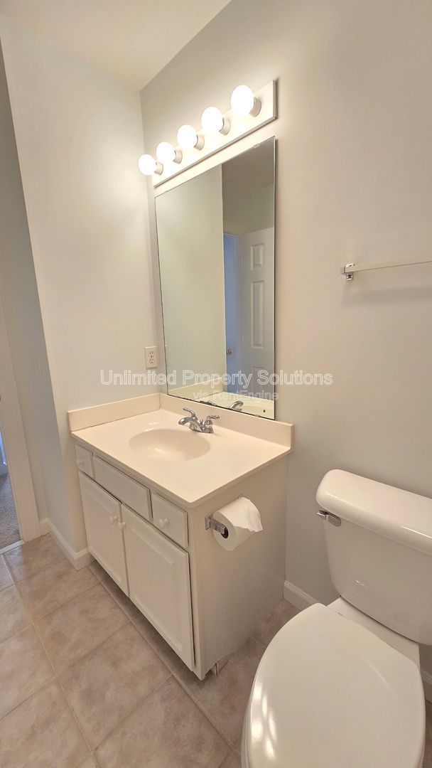 CARLETON PLACE - 2-story Townhome End Unit -  in desirable Carleton Place near UNCW! property image