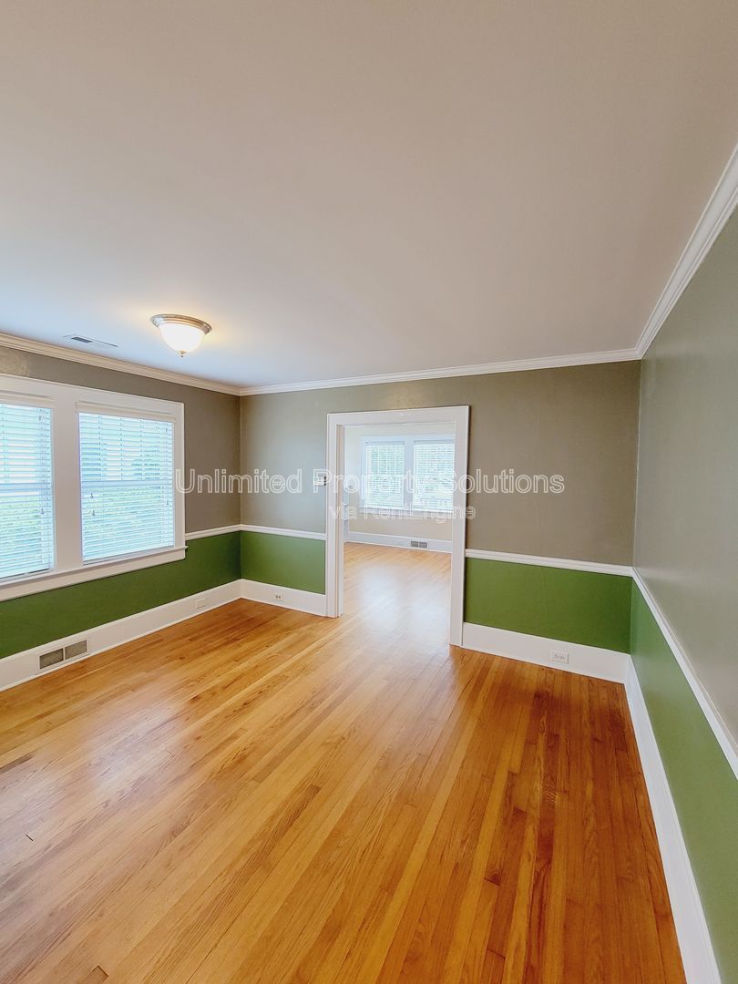 Charming Cottage Style in Brookwood/Forest Hills! property image