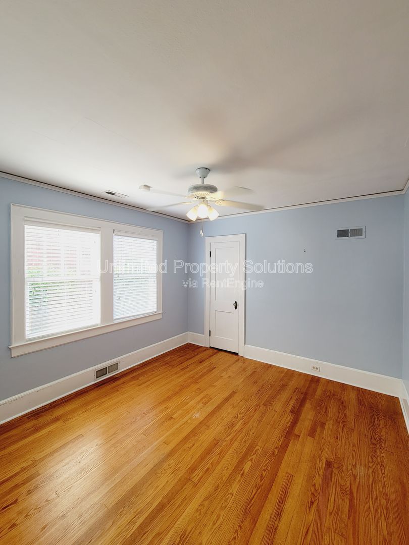 Charming Cottage Style in Brookwood/Forest Hills! property image