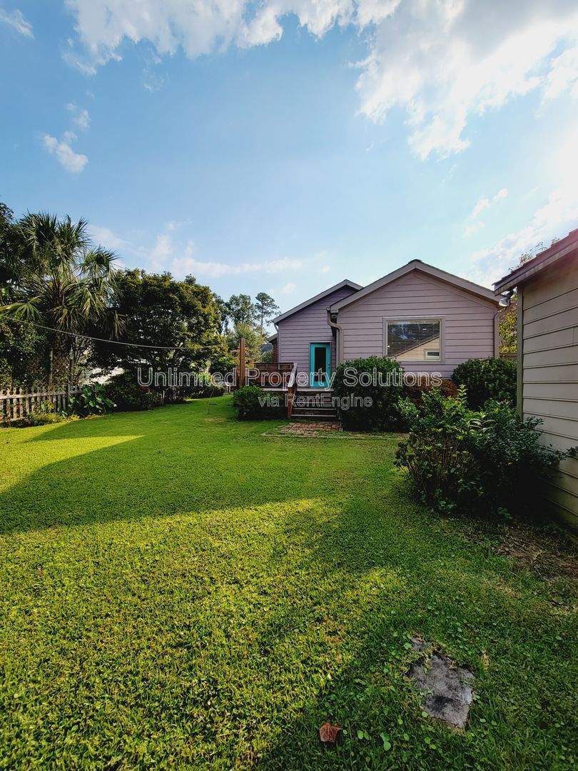 Charming Cottage Style in Brookwood/Forest Hills! property image