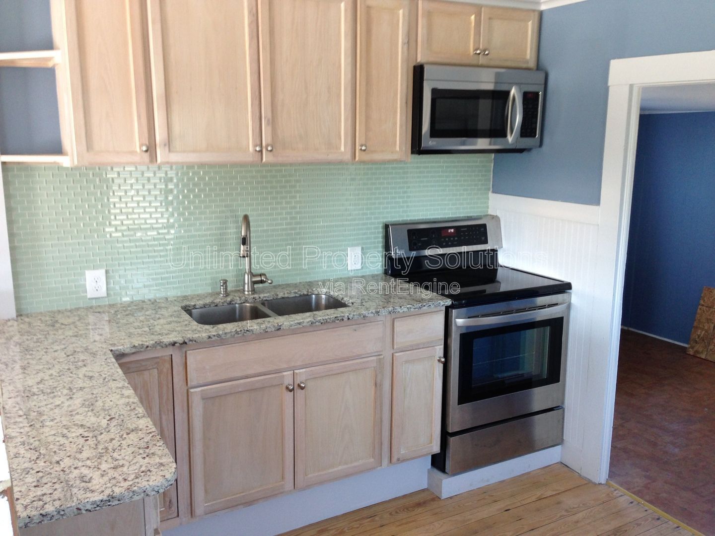 CAROLINA BEACH ~ Blocks from restaurants & beach! Available early Spring 2026! property image