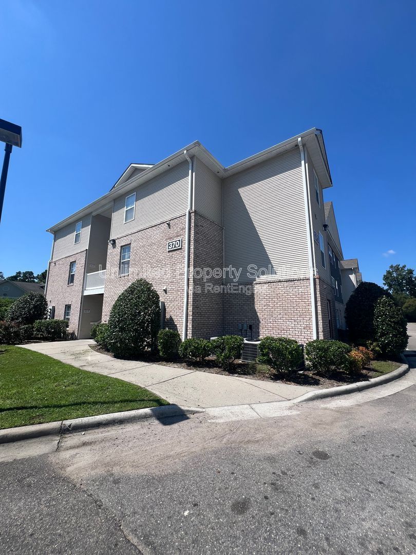 Kerr Avenue & Randall Parkway! property image