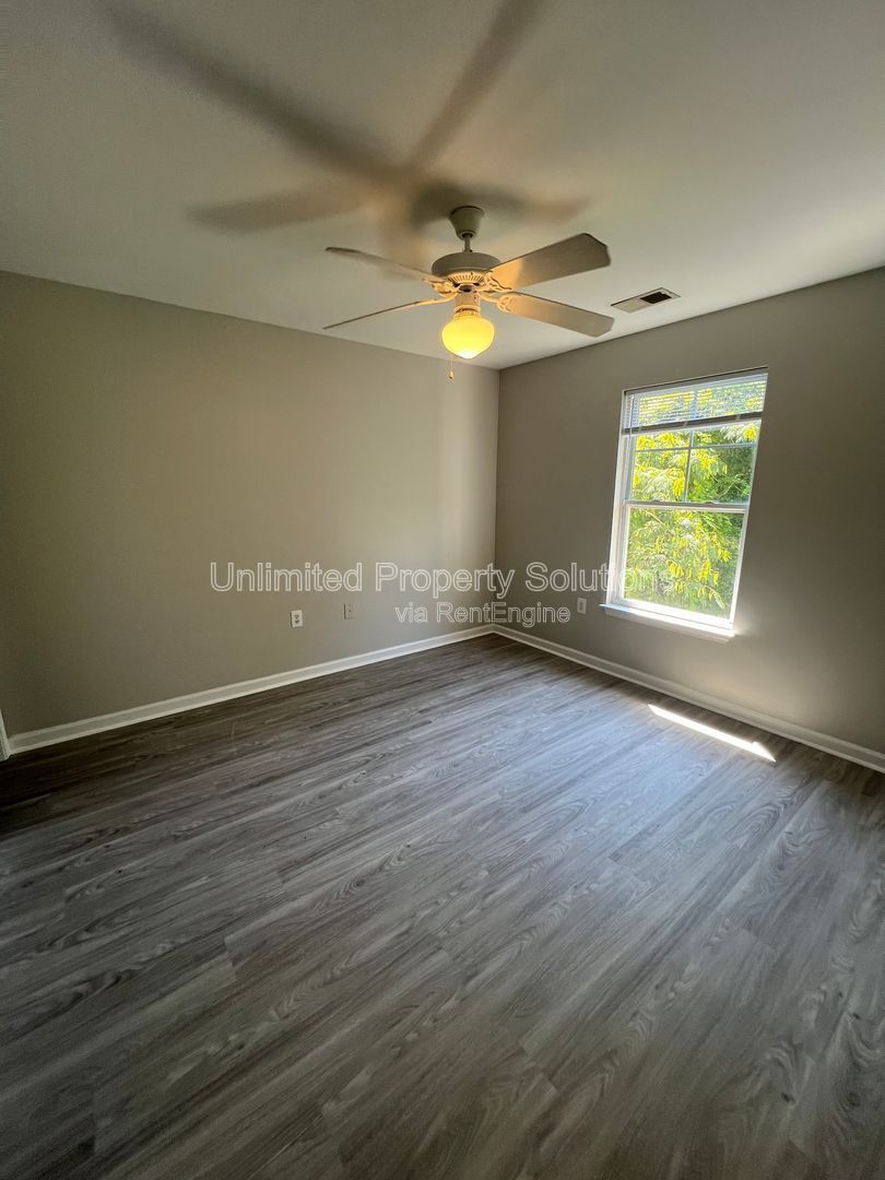 Kerr Avenue & Randall Parkway! property image