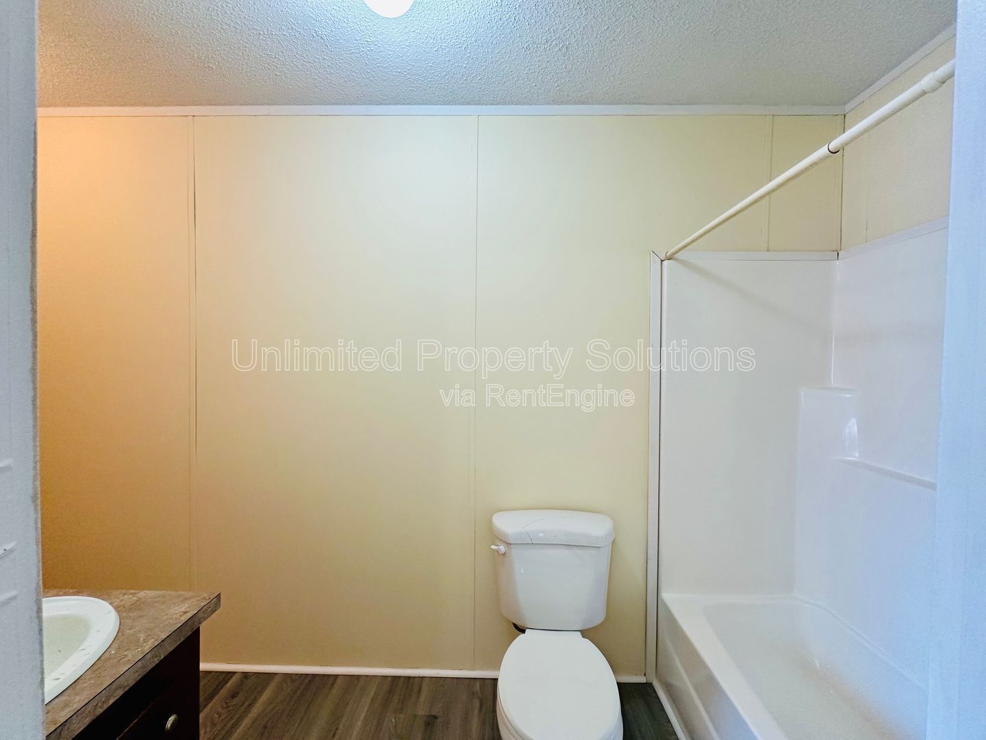 WISTERIA PARK - Navassa/Leland Area - 3 bedroom & 2 baths property image