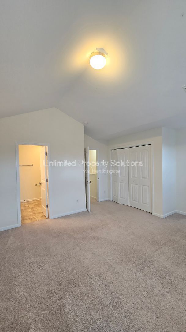 SAYLOR'S WATCH - 3 Bedroom Townhome in Monkey Junction/South Wilmington! property image