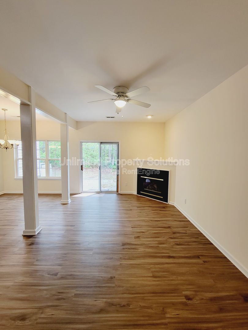 HEATHFIELD HALL- 3BD/2BA Townhome property image