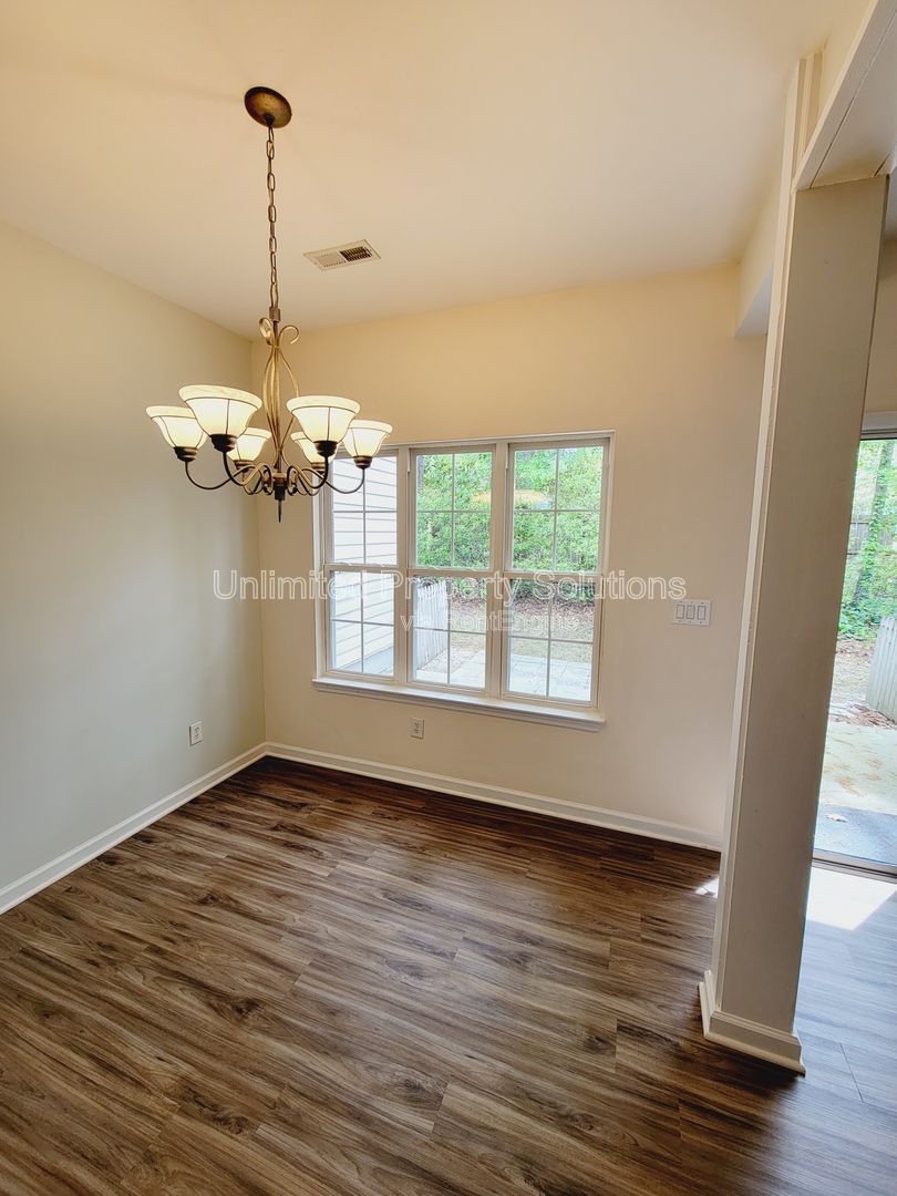 HEATHFIELD HALL- 3BD/2BA Townhome property image