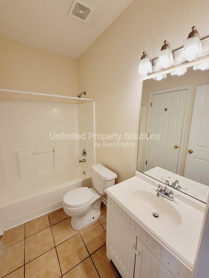 HEATHFIELD HALL- 3BD/2BA Townhome property image