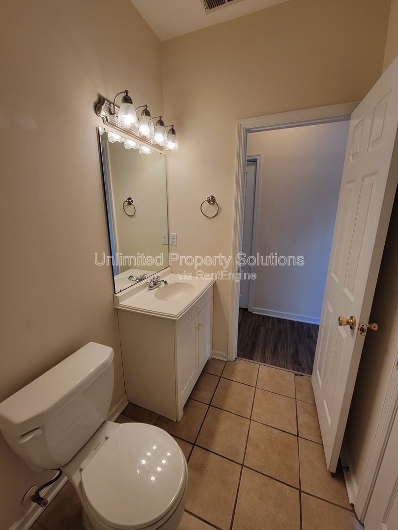 HEATHFIELD HALL- 3BD/2BA Townhome property image
