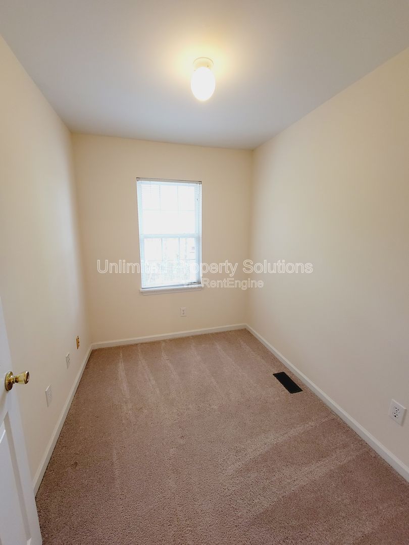 HEATHFIELD HALL- 3BD/2BA Townhome property image
