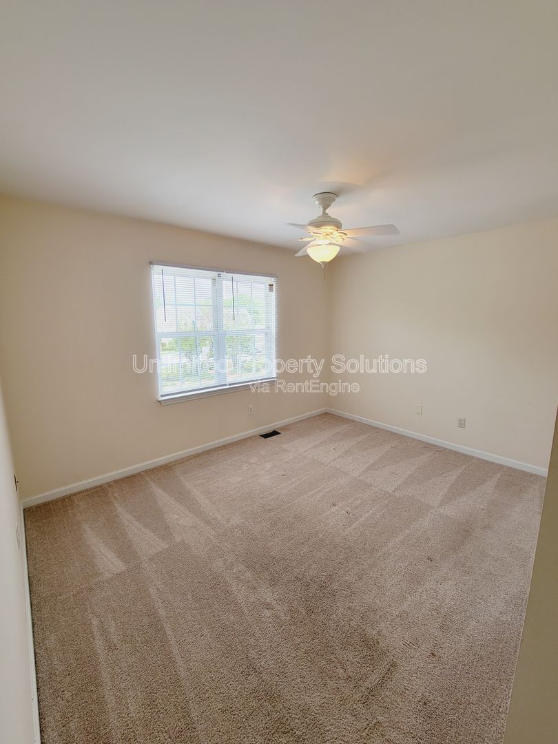 HEATHFIELD HALL- 3BD/2BA Townhome property image