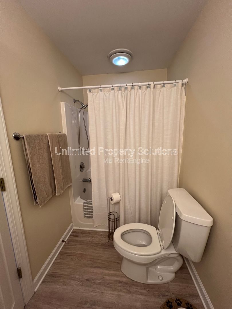 FOREST COVE TOWNHOMES - located off Greenville Loop Road minutes to Wrightsville Beach! property image