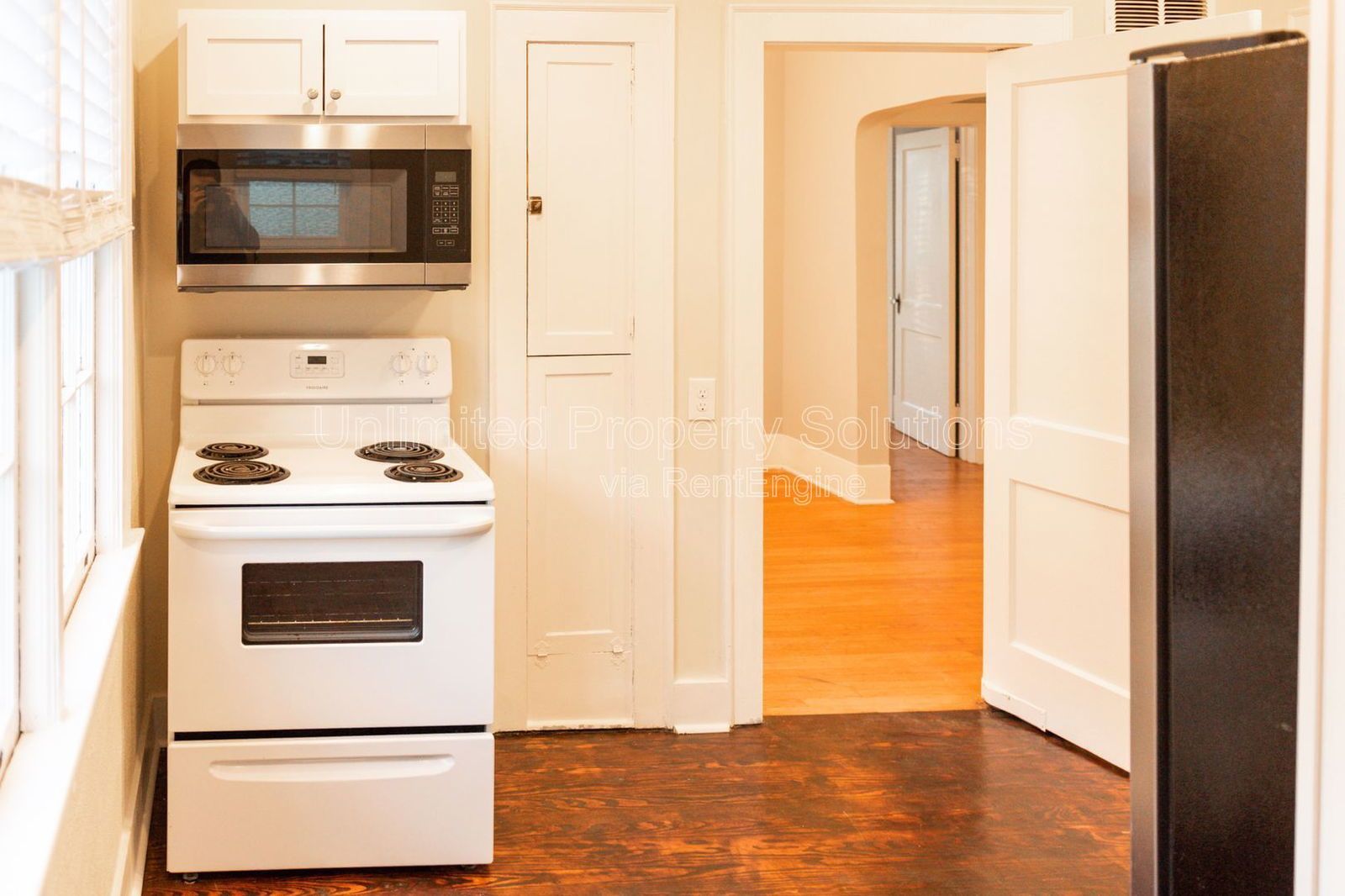 DOWNTOWN GARAGE APARTMENT - Chestnut & 16th Streets property image