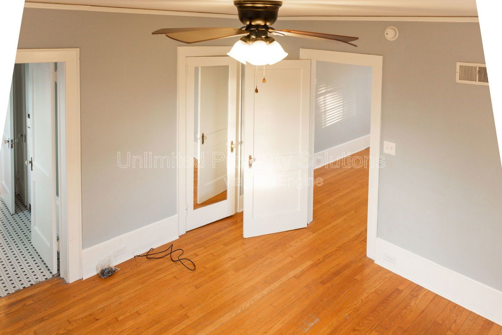 DOWNTOWN GARAGE APARTMENT - Chestnut & 16th Streets property image